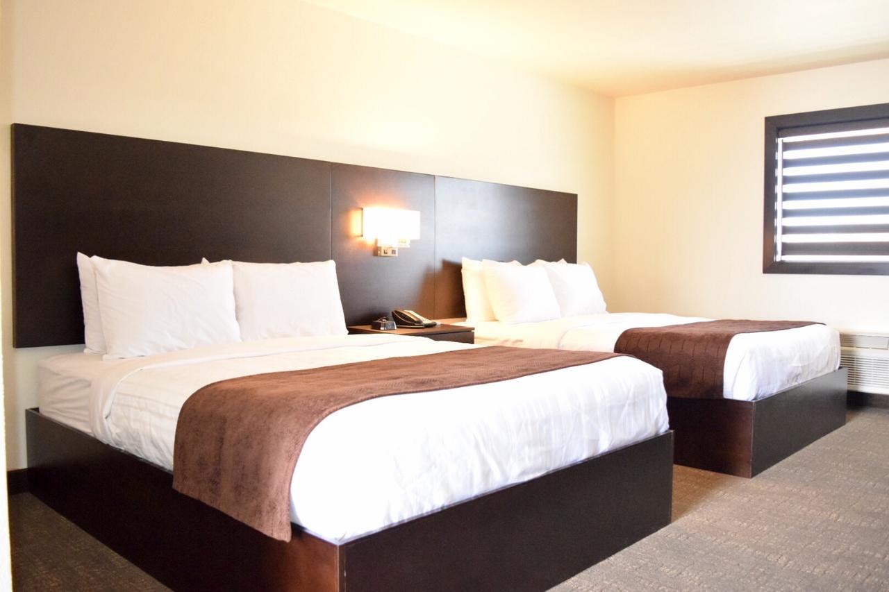Boarders Inn & Suites By Cobblestone Hotels - Syracuse エクステリア 写真